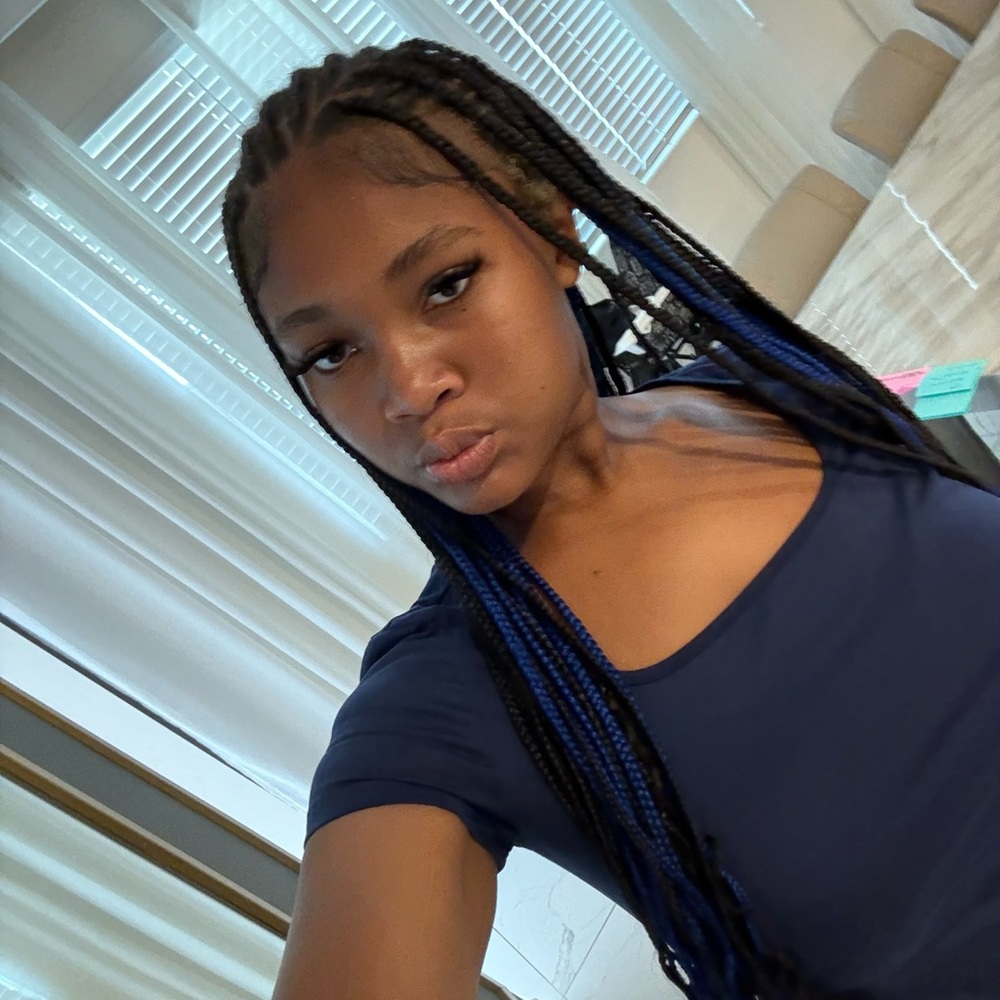 Meet your Posher, Iniyah